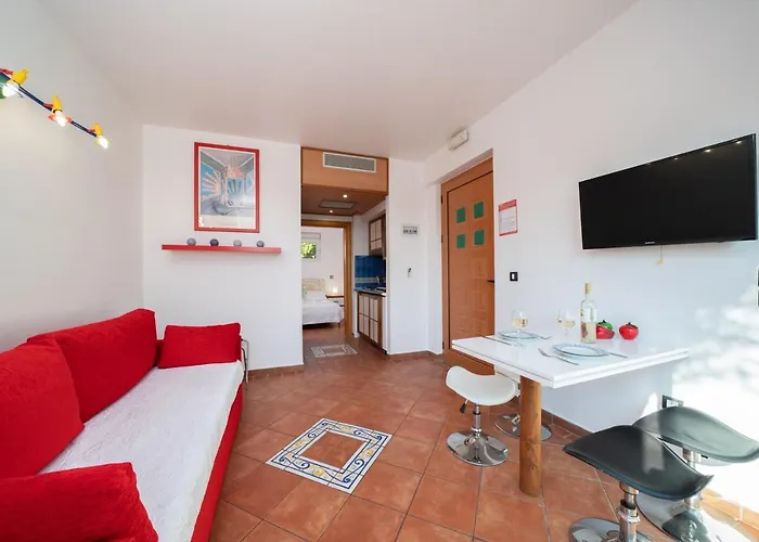 Felix Apartment Mousata