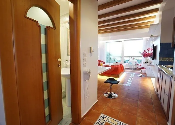 Felix Apartment Mousata