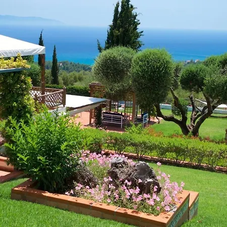 Felix Residence&lucia Simona * Mousata